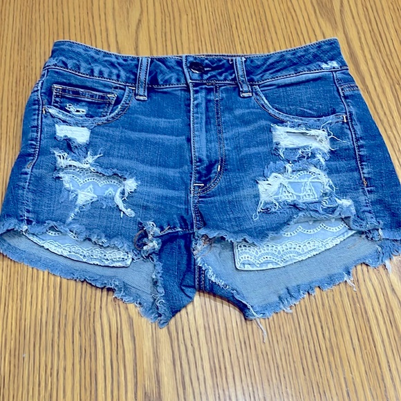 American Eagle Outfitters Pants - American Eagle outfitters super stretch jeans shorts. Super cute w cute lining.